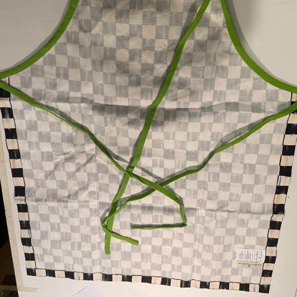 MacKenzie-Childs Courtly Check Apron and Flower to Market to go Tote - Picture 9 of 9